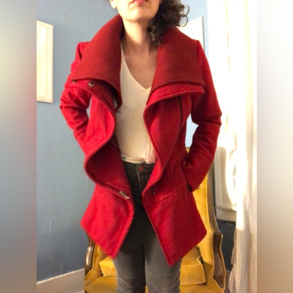 Steve Madden red wool coat -size small - pea coat style w/ detachable cowl neck - Picture 8 of 17